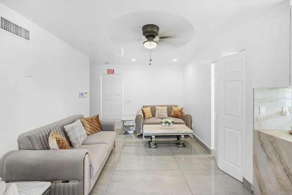 https://cdn.realtyfeed.com/cdn/127/307101889/b13bcfc6dc80db9026c9f1d0312f4822.webp