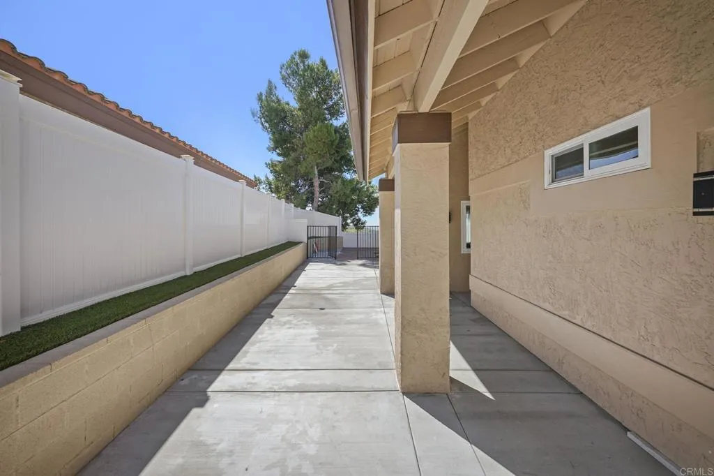 https://cdn.realtyfeed.com/cdn/127/307101889/f7dbf433c09f60efff8a9b830d21c0d8.webp