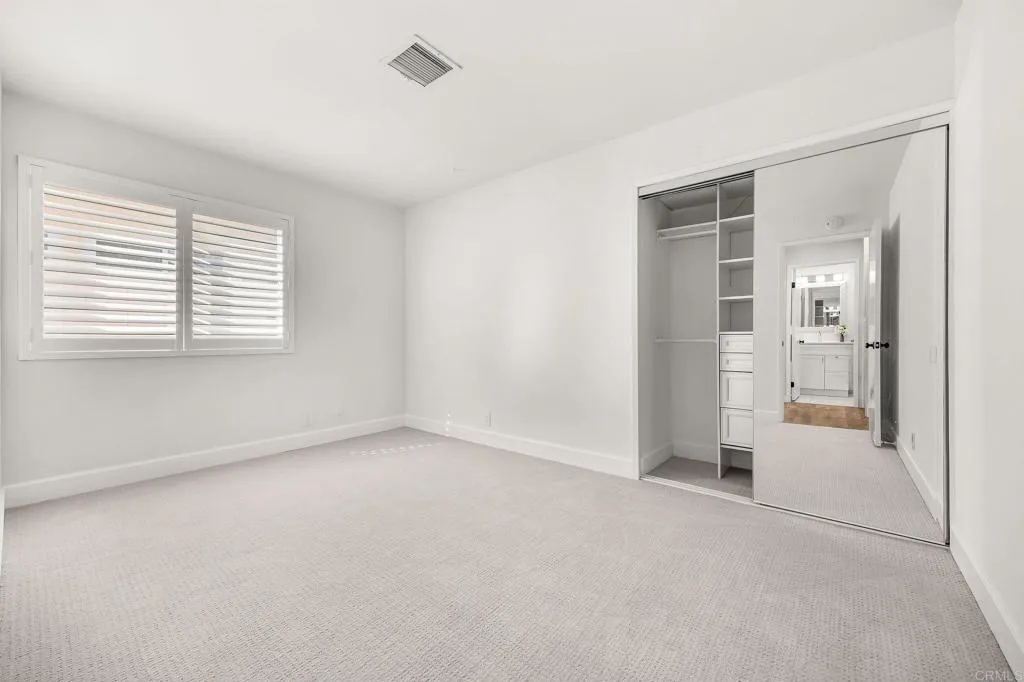 https://cdn.realtyfeed.com/cdn/127/307101915/4afacb55f163f2d41116a1544e3c2055.webp