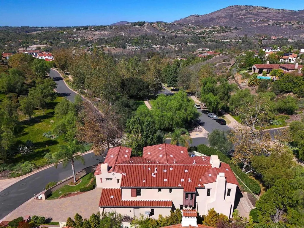 7947 High Time Ridge, San Diego, CA 92067 7947 High Time Ridge, San Diego, CA 92067