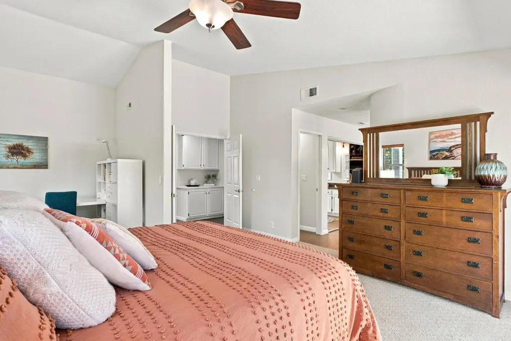 https://cdn.realtyfeed.com/cdn/127/307101937/65978fa3d5064a992358e9a03d01c417.webp