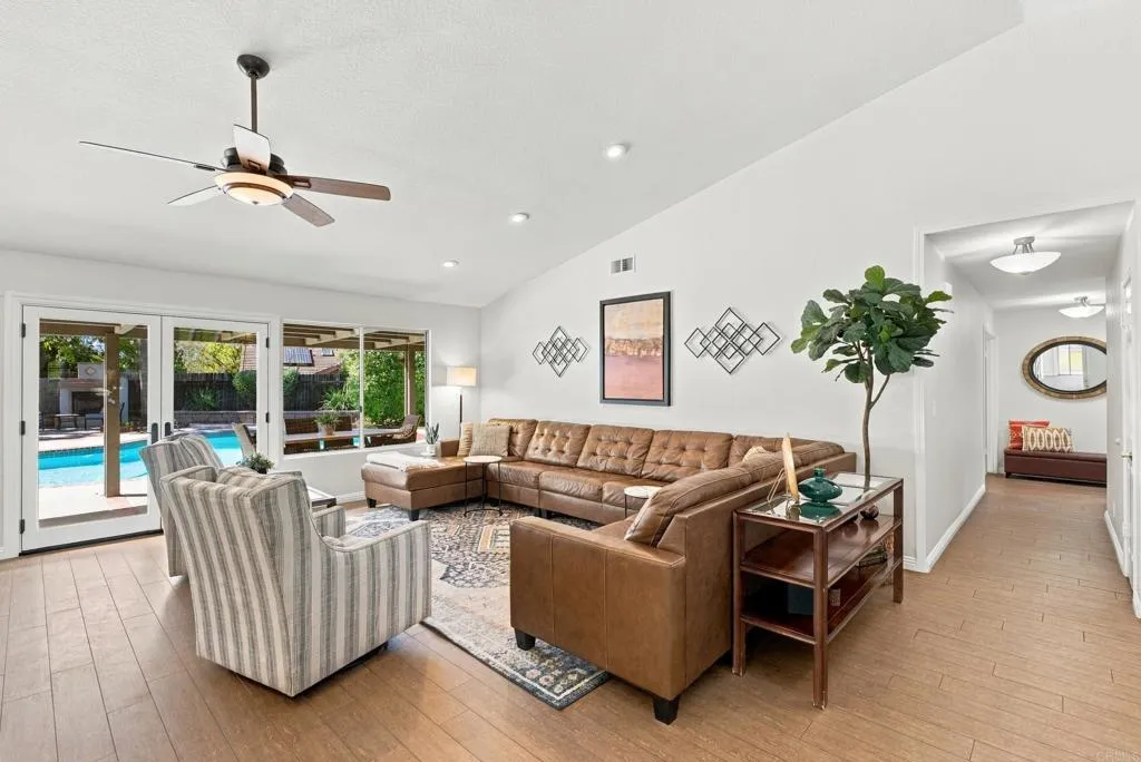 https://cdn.realtyfeed.com/cdn/127/307101937/a3503bf16623150bbb832841aa93ff50.webp