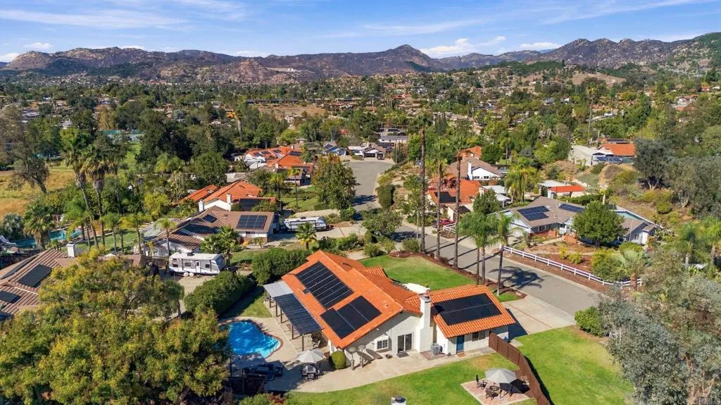 https://cdn.realtyfeed.com/cdn/127/307101937/d5680ff1dd089b4cd839a22afc5103b5.webp