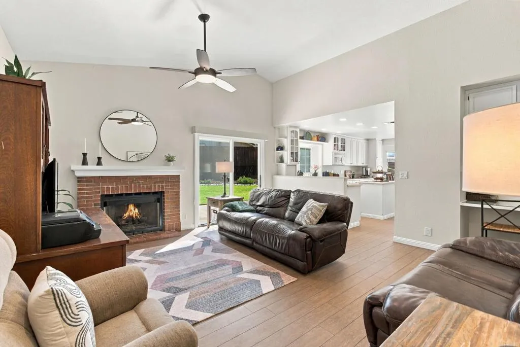 https://cdn.realtyfeed.com/cdn/127/307101937/fd0fbd018a219e6057f4990108f45d45.webp