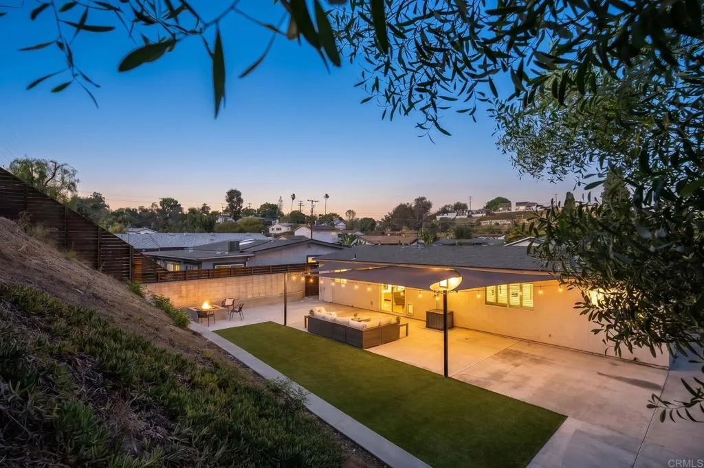 https://cdn.realtyfeed.com/cdn/127/307101986/4a7614e0ea5c349166db7768763951c3.webp