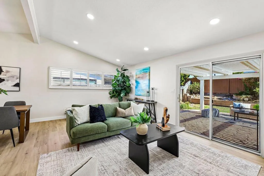 https://cdn.realtyfeed.com/cdn/127/307101994/032e070b09440d74b7788db7d4b5f7ca.webp