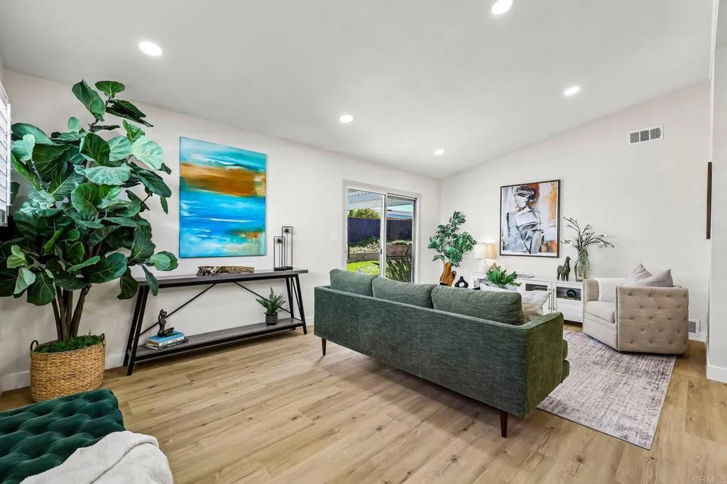 https://cdn.realtyfeed.com/cdn/127/307101994/b8441cc7b14c54e02379677c43cd9a4a.webp