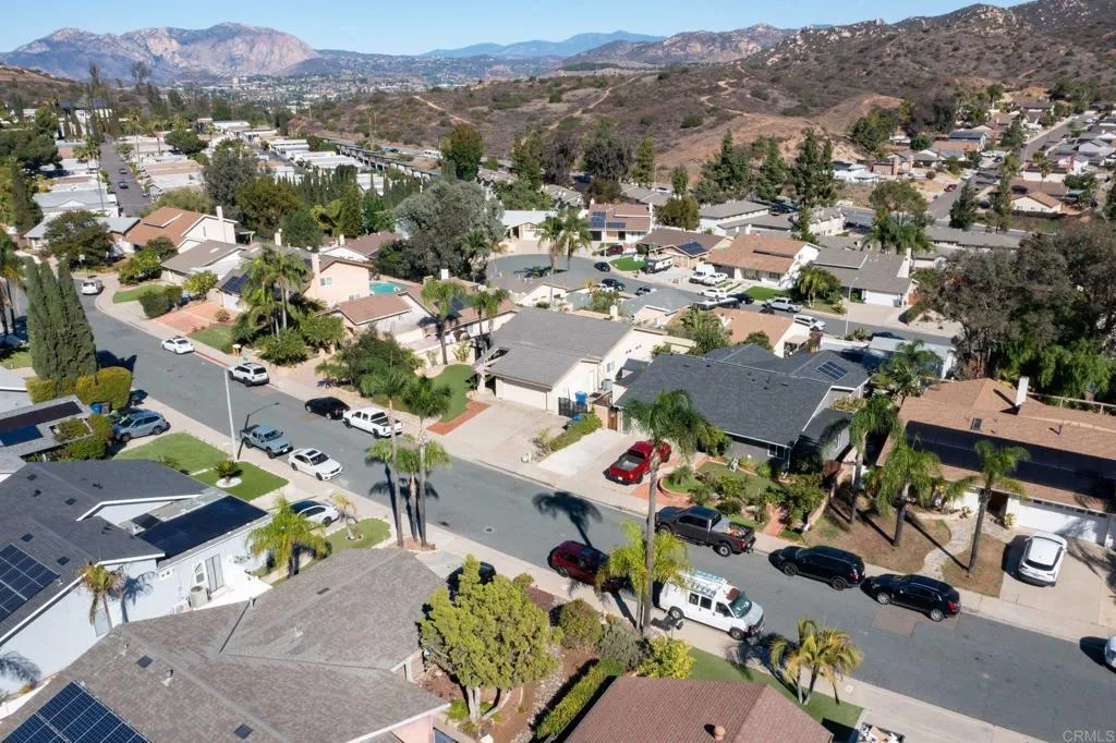 https://cdn.realtyfeed.com/cdn/127/307102107/46dbb313535e44d9c8e8dd297b113c4a.webp