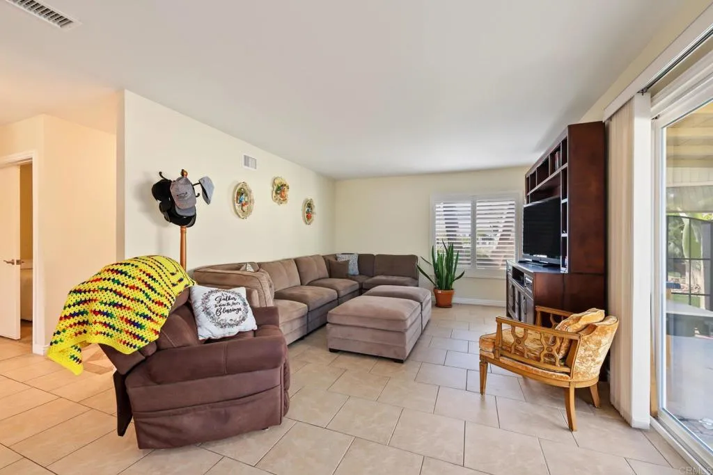 https://cdn.realtyfeed.com/cdn/127/307102107/56803dadf1ddbdc99d8bdd109dea1667.webp