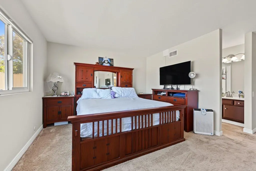 https://cdn.realtyfeed.com/cdn/127/307102107/d7f0332b4e53b4744dde9ab4b3dd4f46.webp