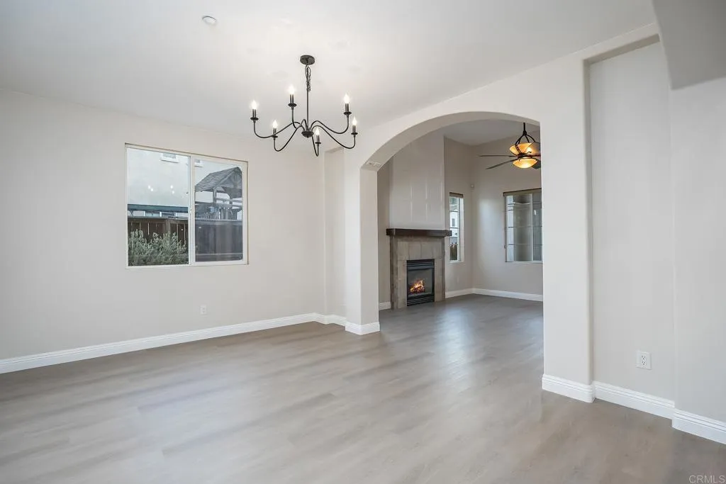 https://cdn.realtyfeed.com/cdn/127/307102136/0303f54098e5f40d77193ae678fb63e8.webp