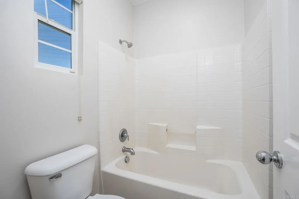 https://cdn.realtyfeed.com/cdn/127/307102136/33c986bd5f8a558f7ba2b1104e9aa25b.webp