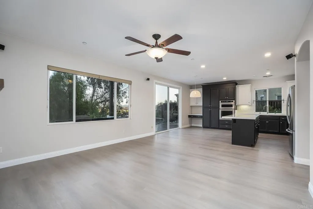 https://cdn.realtyfeed.com/cdn/127/307102136/469cb6cc7e612e813cf4b60884bab3f5.webp