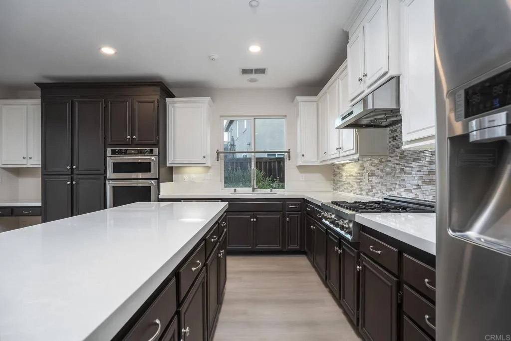 https://cdn.realtyfeed.com/cdn/127/307102136/5d2e791363795d759d56654f94947fe0.webp