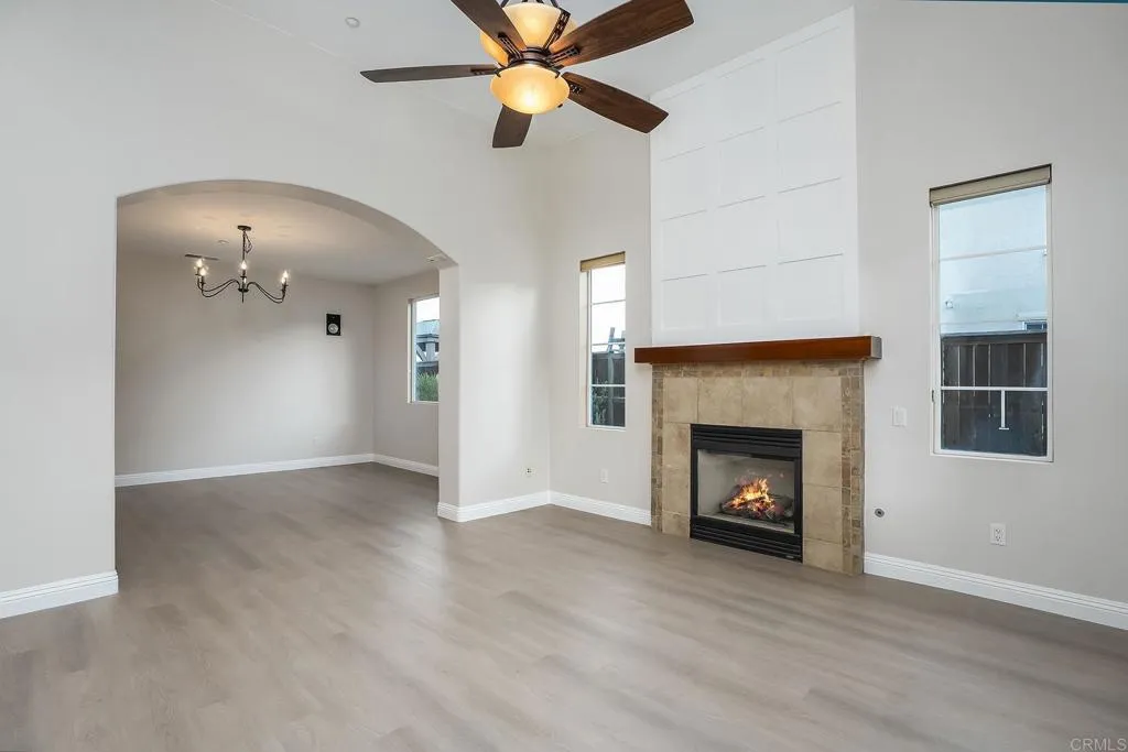 https://cdn.realtyfeed.com/cdn/127/307102136/842148582a37bd626537d9c673045449.webp