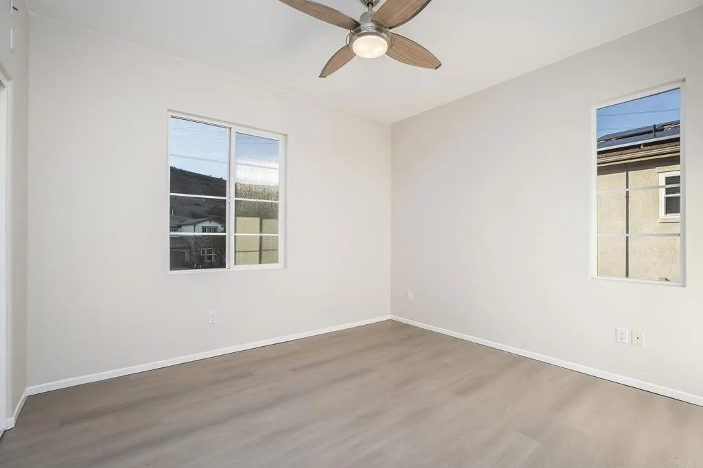 https://cdn.realtyfeed.com/cdn/127/307102136/ec17d7673d5f5b1e06d3a3b783d73443.webp