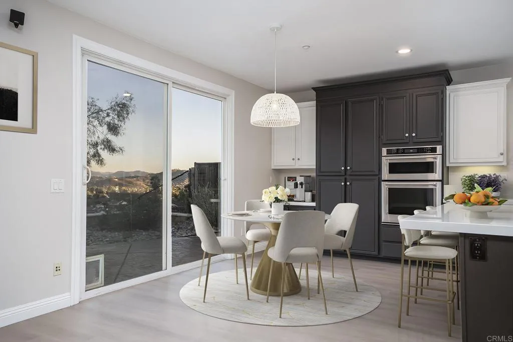 https://cdn.realtyfeed.com/cdn/127/307102136/fc2d254ee9bfd311ebe445393d685b36.webp