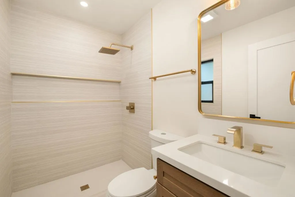 https://cdn.realtyfeed.com/cdn/127/307102206/089b07cfc153e9d35f4b3d085102f696.webp