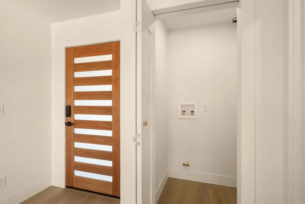 https://cdn.realtyfeed.com/cdn/127/307102206/0faf26d11c8476b99ff22643f03e1979.webp