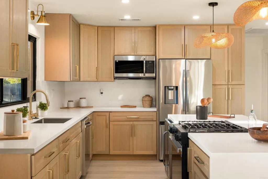 https://cdn.realtyfeed.com/cdn/127/307102206/396a593fe8a6427a6b7c9345b2b2dd83.webp