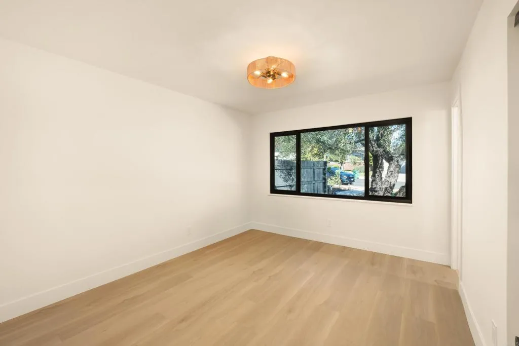https://cdn.realtyfeed.com/cdn/127/307102206/84a6586d52e9516094d9dba3a0f962eb.webp