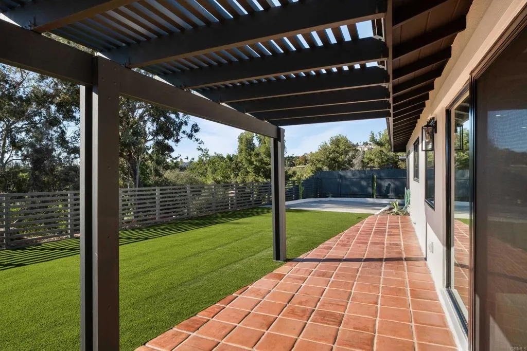 https://cdn.realtyfeed.com/cdn/127/307102206/d54a80c9077f5a5b15280bd45b5e3072.webp
