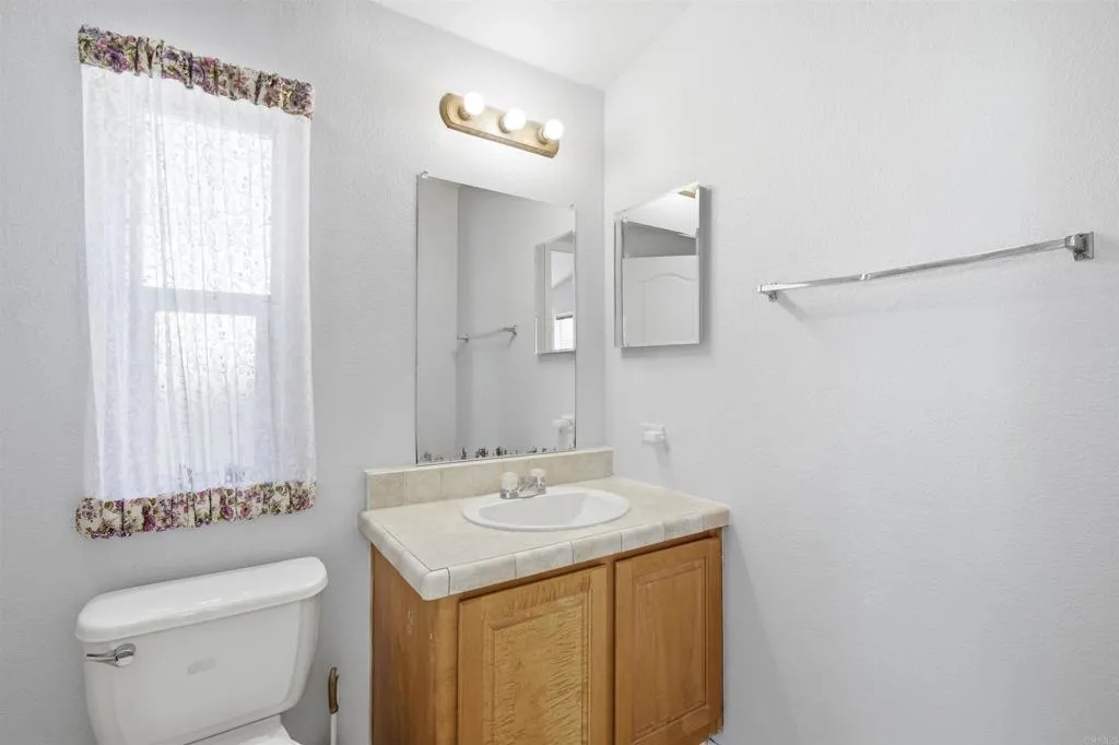 https://cdn.realtyfeed.com/cdn/127/307102307/a6774354ee26a54276a7f64545beaa3c.webp