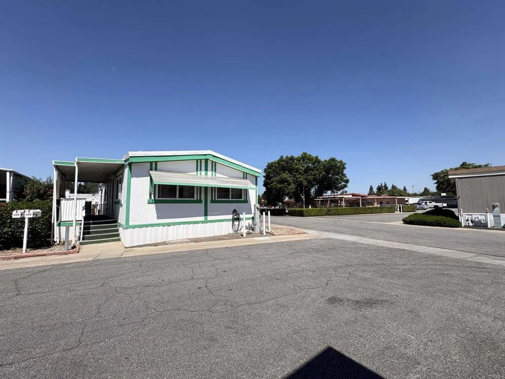 1174 E Main St, #173, El Cajon, CA 92021 1174 E Main St, #173, El Cajon, CA 92021