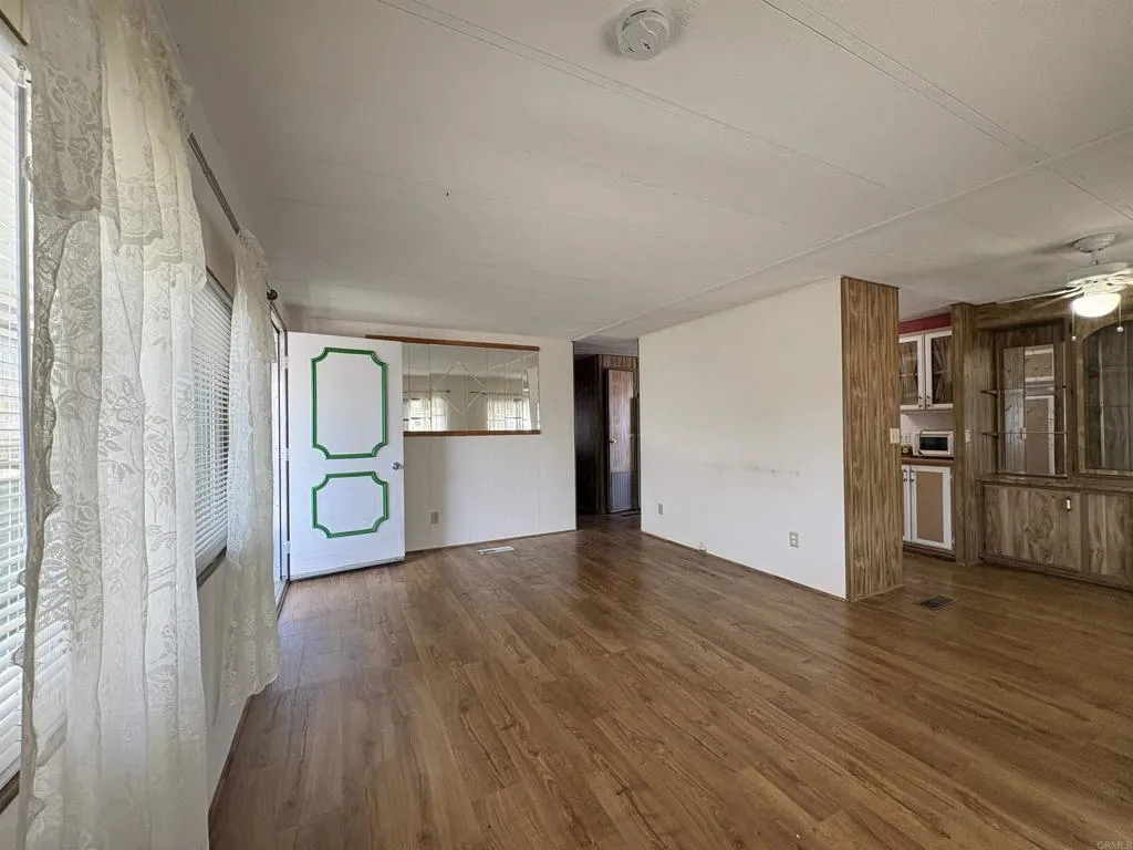 1174 E Main St, #173, El Cajon, CA 92021 1174 E Main St, #173, El Cajon, CA 92021