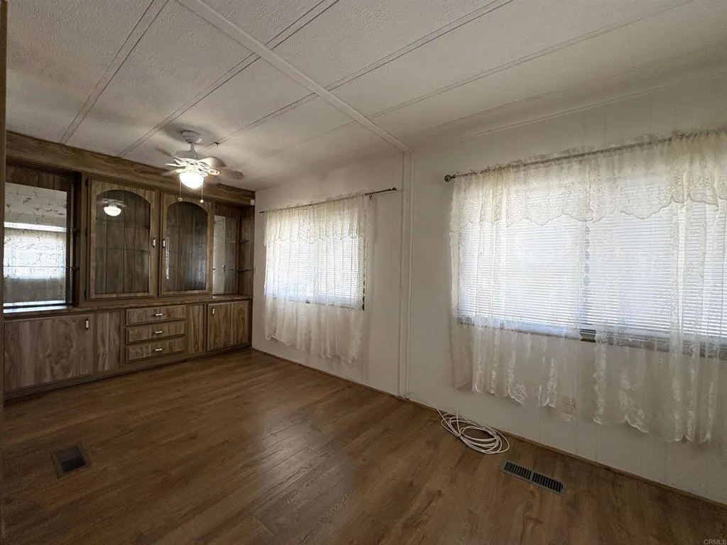 1174 E Main St, #173, El Cajon, CA 92021 1174 E Main St, #173, El Cajon, CA 92021