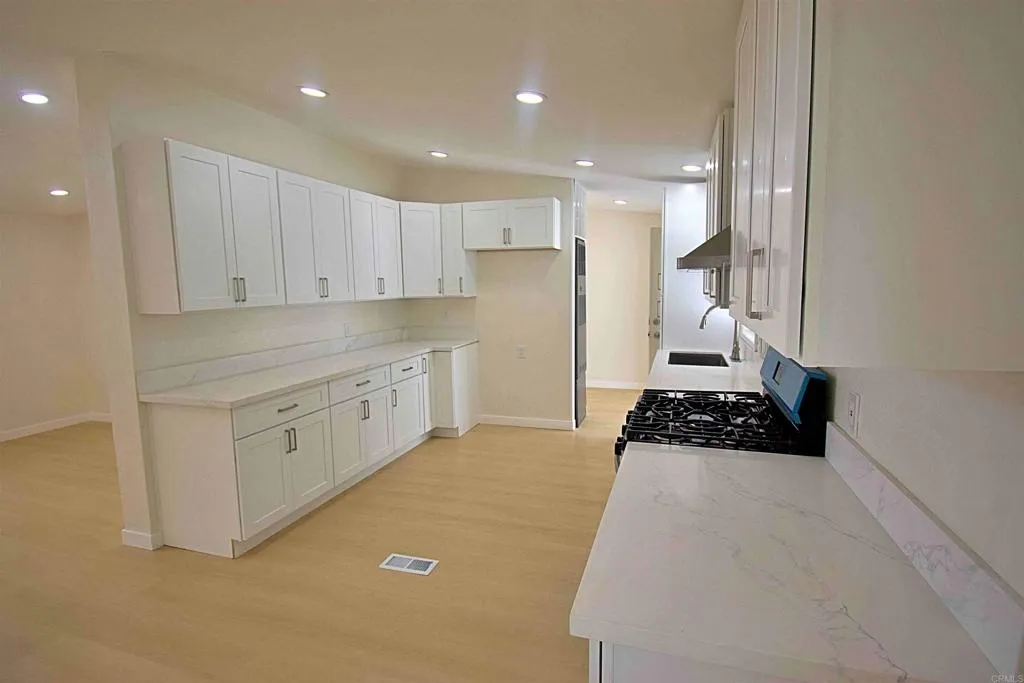 https://cdn.realtyfeed.com/cdn/127/307102376/086a144256f7523f06b61535e0081be5.webp