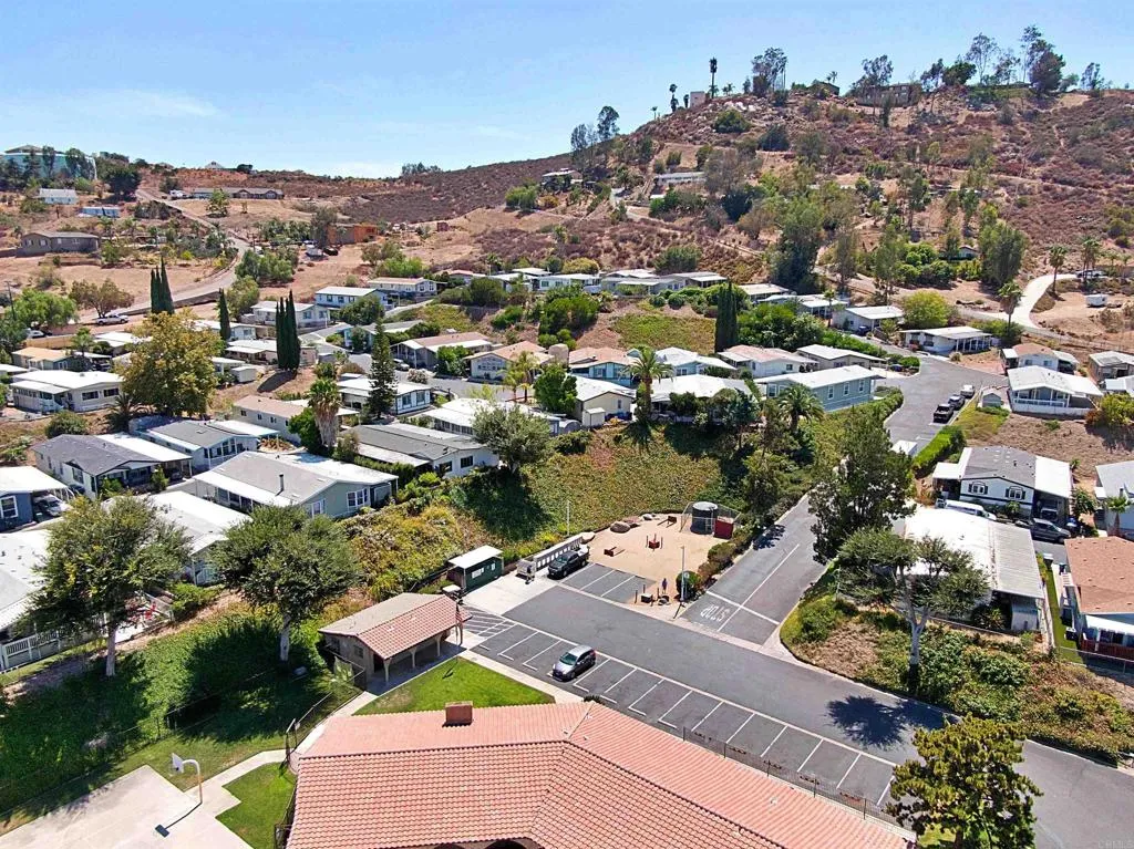 https://cdn.realtyfeed.com/cdn/127/307102376/1db8118ae2d03c3106017255397dca8b.webp