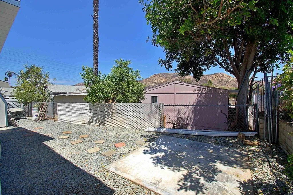 https://cdn.realtyfeed.com/cdn/127/307102376/3c5cb389b8c765443b1961ec50c2f1ab.webp