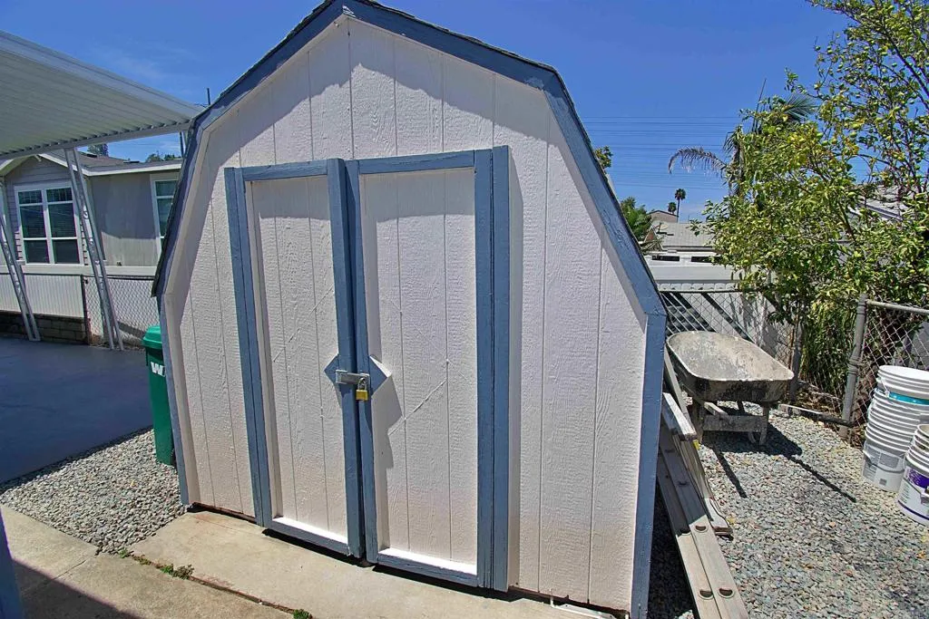 https://cdn.realtyfeed.com/cdn/127/307102376/63663d4b80e03bcbc3353630a5d4ef5e.webp