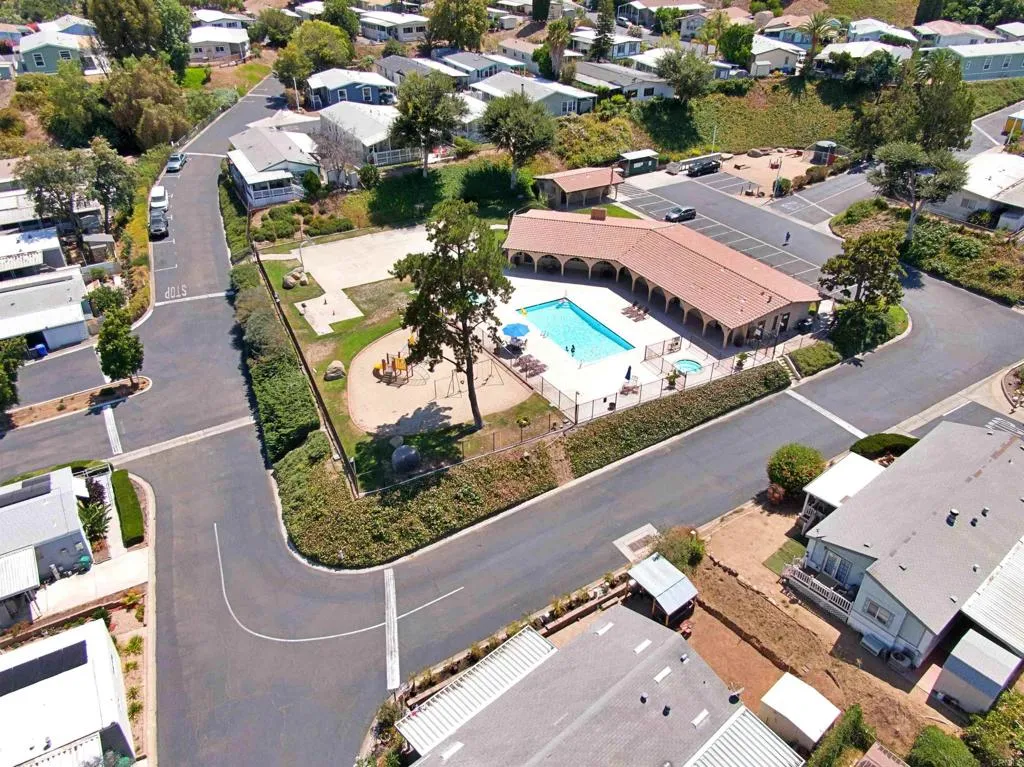 https://cdn.realtyfeed.com/cdn/127/307102376/65b7233d141f6669591bb1f1706f499b.webp