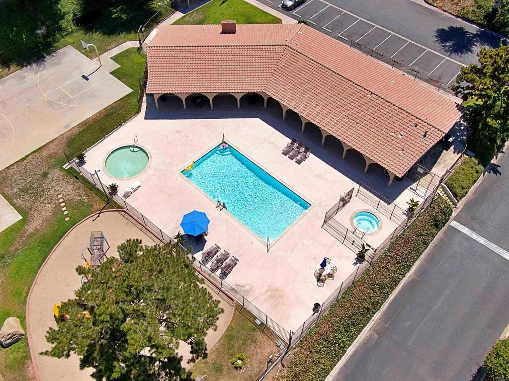 https://cdn.realtyfeed.com/cdn/127/307102376/bf4ba013431f8c4f10c87af2f23c6706.webp