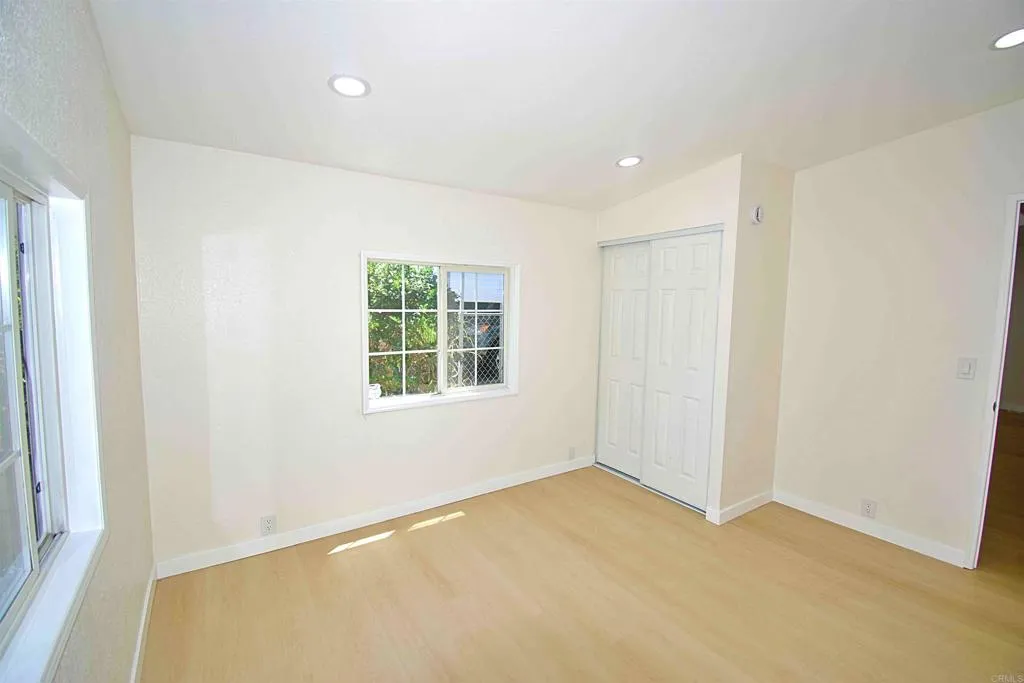 https://cdn.realtyfeed.com/cdn/127/307102376/c289d46bc58218e33ccc65d681fbac63.webp
