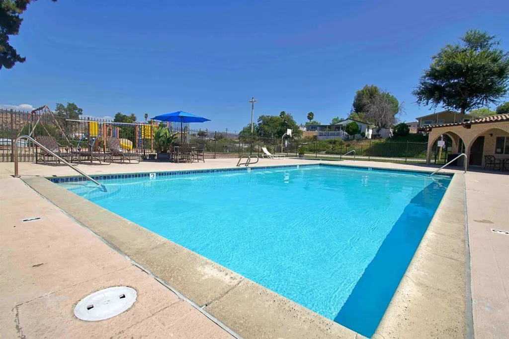 https://cdn.realtyfeed.com/cdn/127/307102376/d060fe57421f8fcb9009f06fb32b7c3d.webp