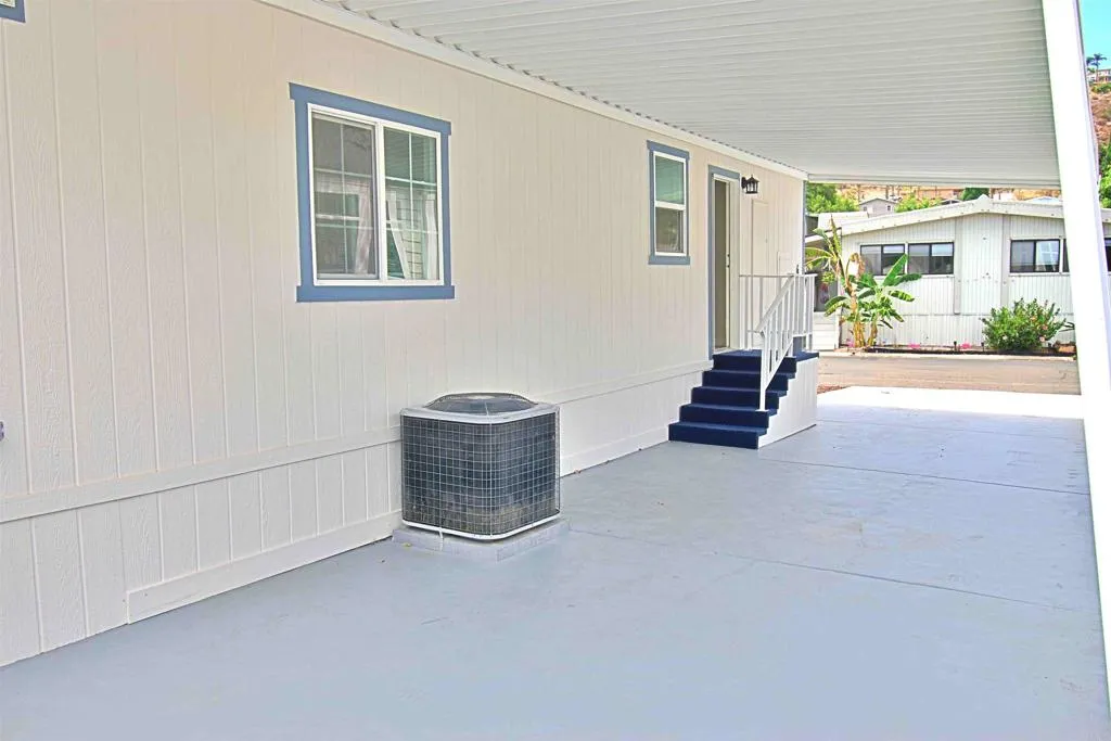 https://cdn.realtyfeed.com/cdn/127/307102376/ead944c03e34da3625851edf42474679.webp