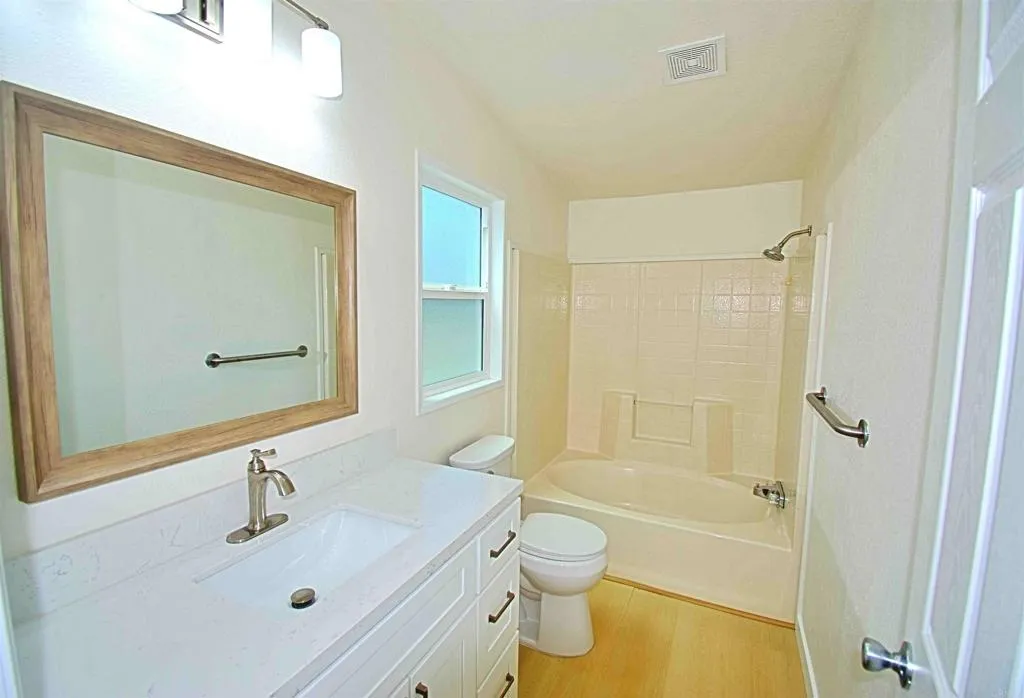 https://cdn.realtyfeed.com/cdn/127/307102376/f072e57d6c230f5ca73adbf6bfc3f91a.webp