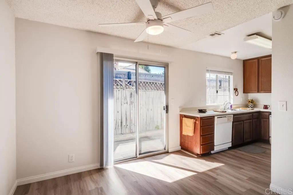 https://cdn.realtyfeed.com/cdn/127/307102389/e2d5cc51834d328b7c1f19e851d3e759.webp