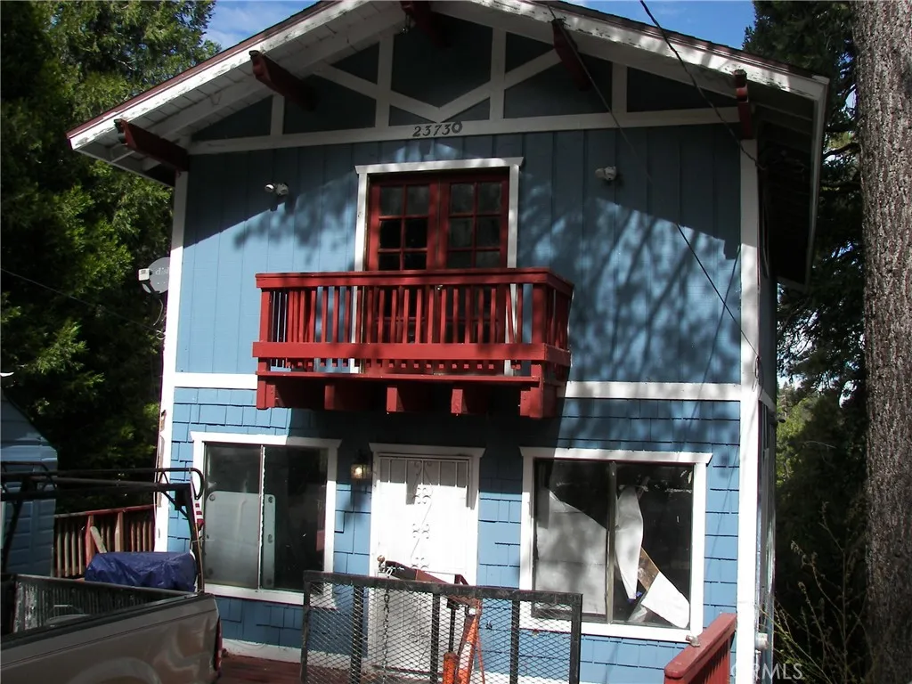 Crestline, CA 92325