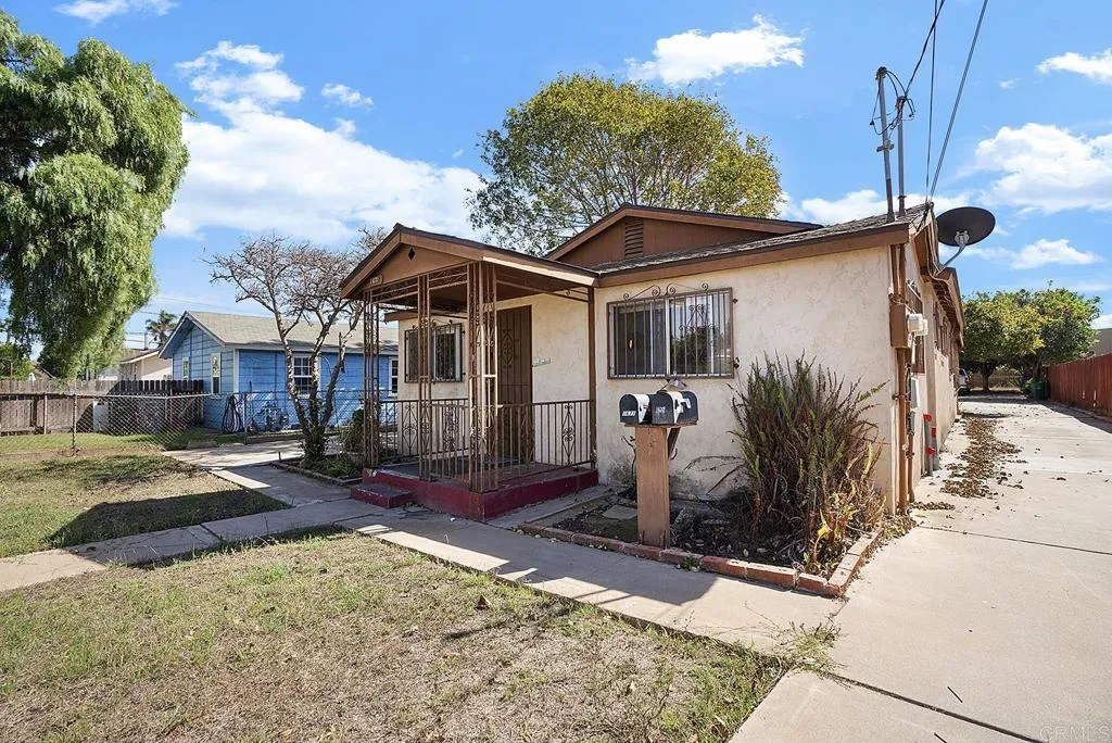 1671-73 Donax Avenue, San Diego, CA 92154