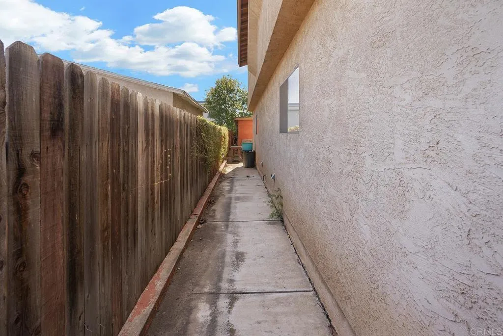 1671-73 Donax Avenue, San Diego, CA 92154