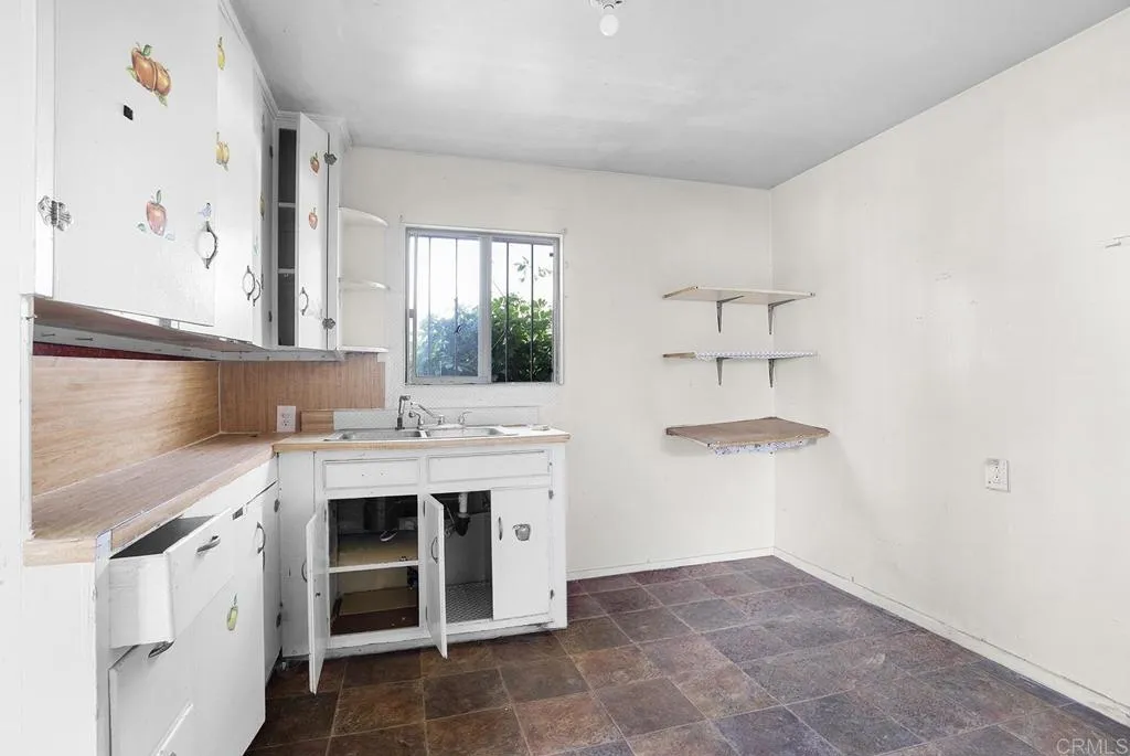 1671-73 Donax Avenue, San Diego, CA 92154