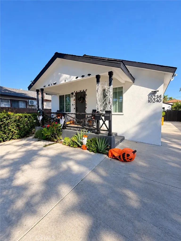 South Gate, CA 90280