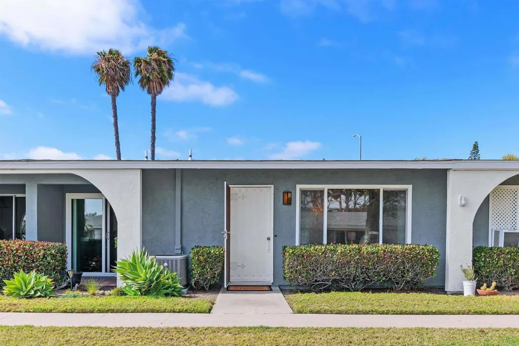 3613 BRANDYWINE, Oceanside, CA 92057