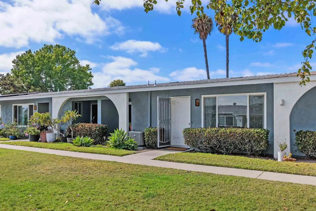 3613 BRANDYWINE, Oceanside, CA 92057