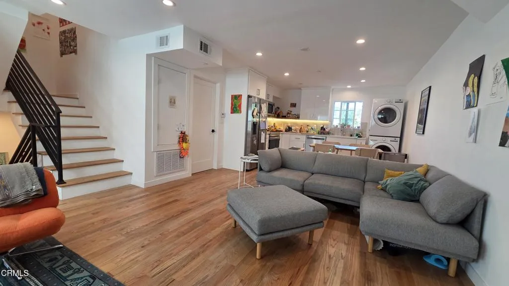 Los Angeles, CA 90041