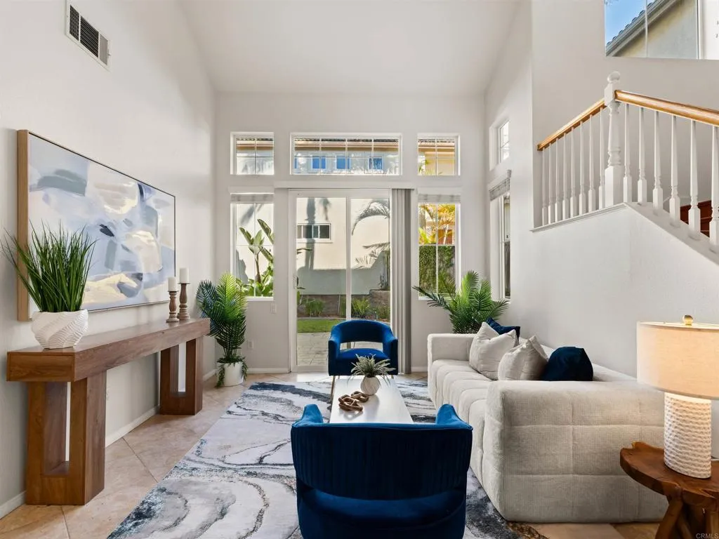 5572 Foxtail Loop, Carlsbad, CA 92010